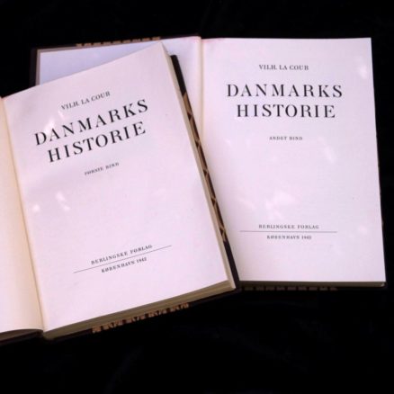 Vilhelm la Cour, Danmarks Historie - Image 2