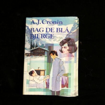 A. J. Cronin, Bag de blå bjerge