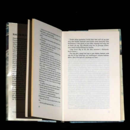 A. J. Cronin, Bag de blå bjerge - Image 3