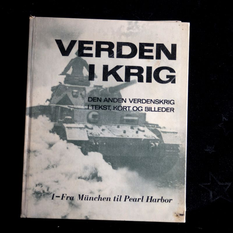 Verden i krig, Anden verdenskrig i tekst og billeder 1. bind BOGsamling