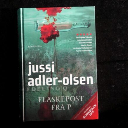 Jussi Adler-Olsen, Flaskepost fra P