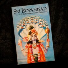 Sri srimad A.C. Bhaktivedanta Swami Prabhupada,  Sri isopanisad