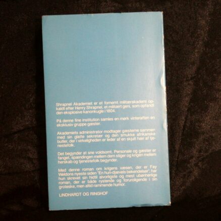 Fay Weldon, Shrapnel Akademiet - Image 3