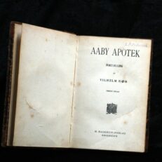 Vilhelm Høm, Aaby apotek