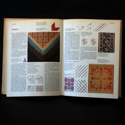 Mary Gostelow, Broderi fra hele verden - Image 2