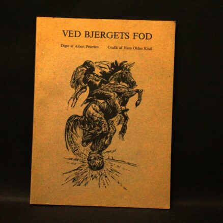 Albert Petersen,  Ved bjergets fod