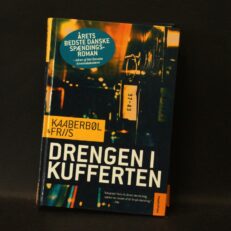 Kaaberbøl og Friis, Drengen i kufferten