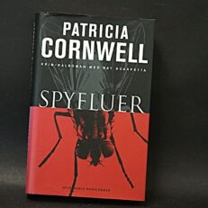 Patricia Cornwell , Spyfluer