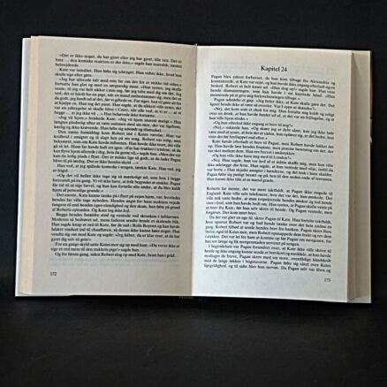 Shirley Conran, Silkehud - Image 2